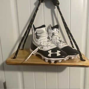 New Never worn- Under Armour Kids Black and White Sneakers football cleats